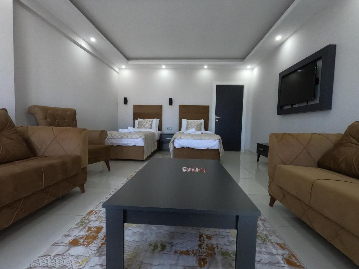Cnr Otel Airport Istanbul Exteriör bild